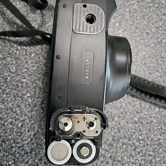 Samsung AF Zoom 1050 35mm Compact Film Autofocus Camera With Case, Works - Picture 9 of 10